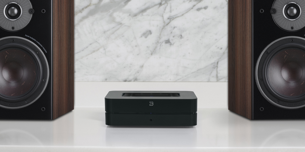 Bluesound POWERNODE 3 v sestavě s regálovými reprosoustavami